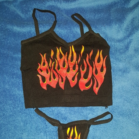 Flame Print Camisole with Matching Thong Lot 5096 - Picture 5 of 8